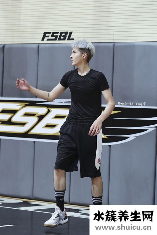 語者吳亦凡明日上線