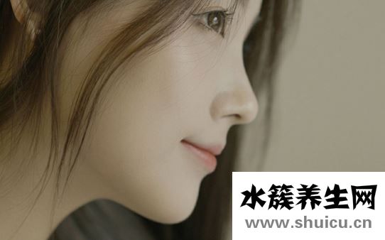 臉上長黃褐斑怎么辦?下面的方法可以幫助你