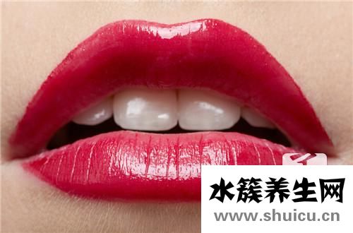 唇釉的正確涂法