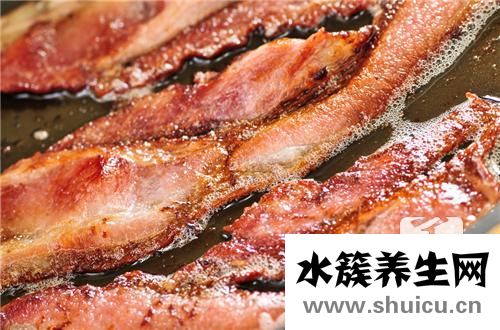 耳朵內(nèi)長痘