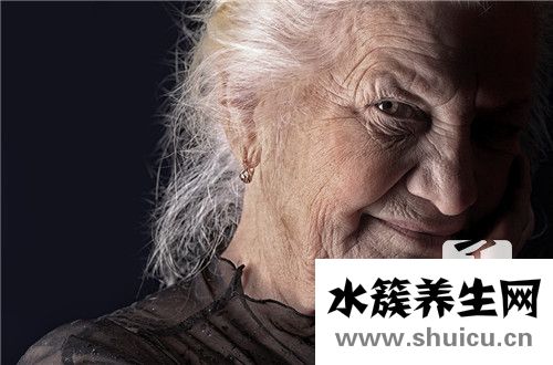 眼睛看東西模糊是怎么回事