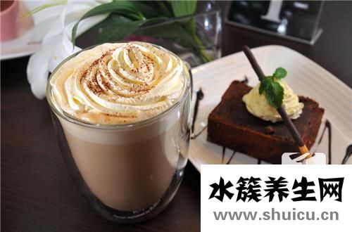 用牛奶做的簡單甜品