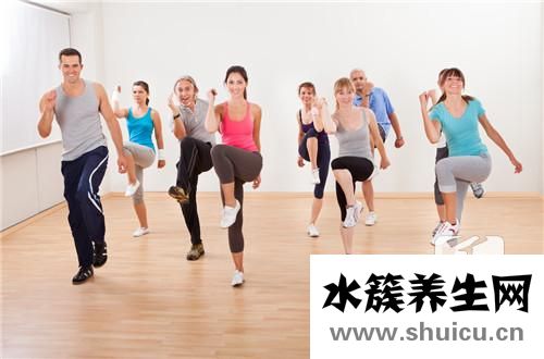 站軍姿動作要領