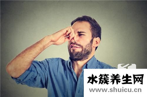 夏天手上長小水泡