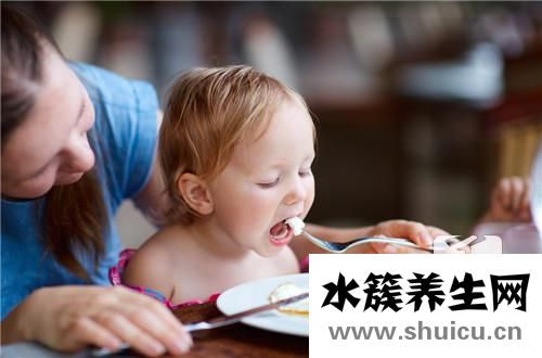 吃輔食后寶寶的大便圖