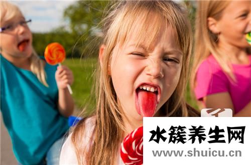 舌苔發黃口臭怎么辦