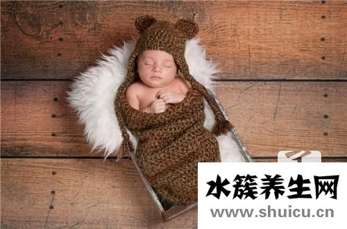 新生兒房間隔缺損