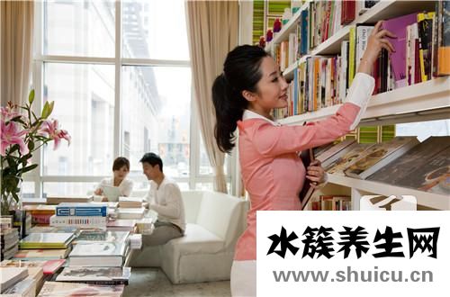 女孩有精神潔癖表現