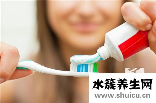 晚上不刷牙危害