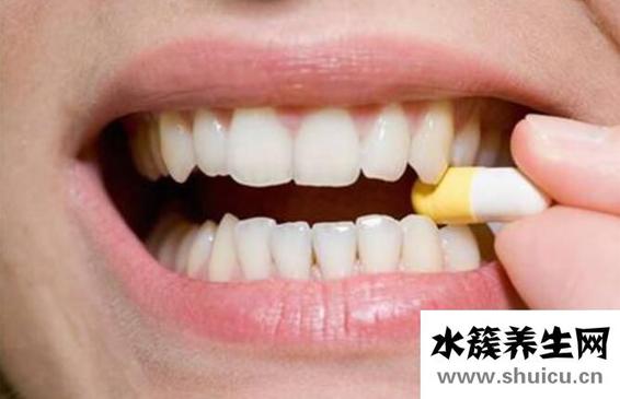 嘴唇上長水泡是什么原因