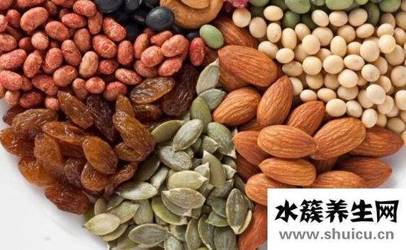 嘴唇發(fā)黑是怎么回事