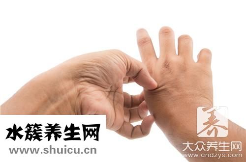 睡覺手麻是什么原因引起