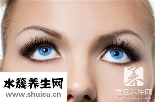 戴隱形眼荊糊有霧感