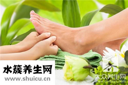 腳趾甲凸起變厚同