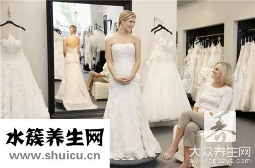 衣服染色洗掉妙招