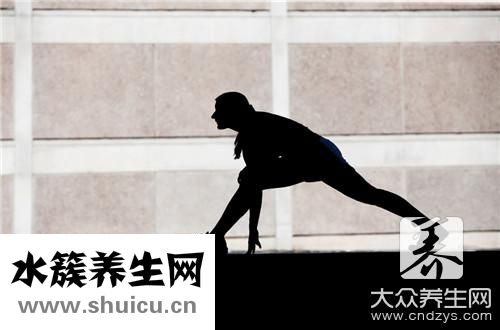 運(yùn)動后拉伸動作