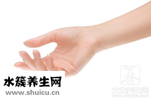 手上起小水泡癢用白醋