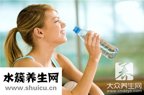 女生天喝多少水最好