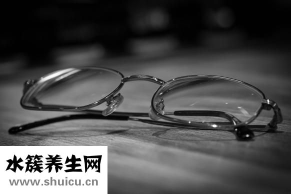 手掌發(fā)青的圖片