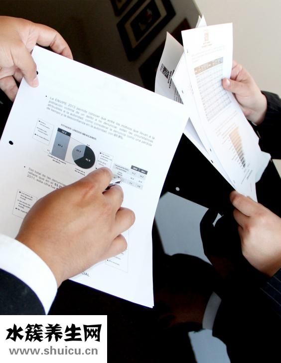 腰部酸脹是什么原因