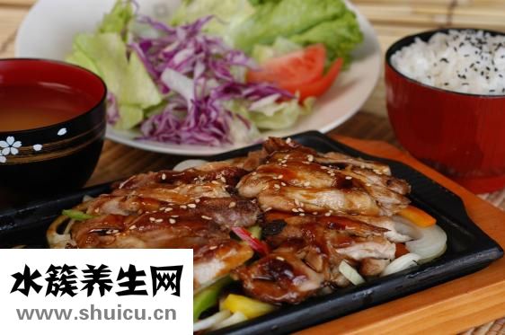 土豆燒雞塊的做法