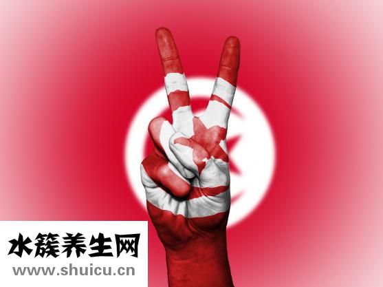 手蛻皮是怎么回事