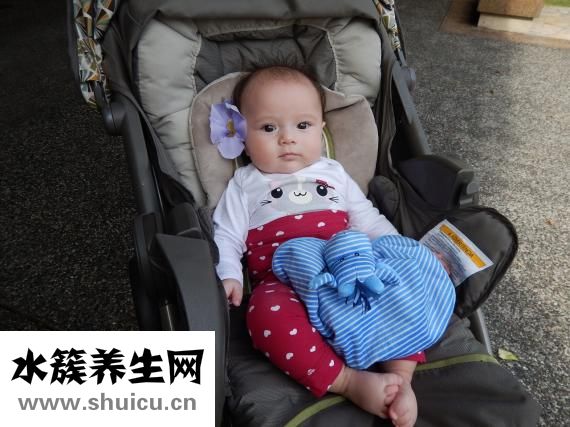 嬰兒可以喝水嗎