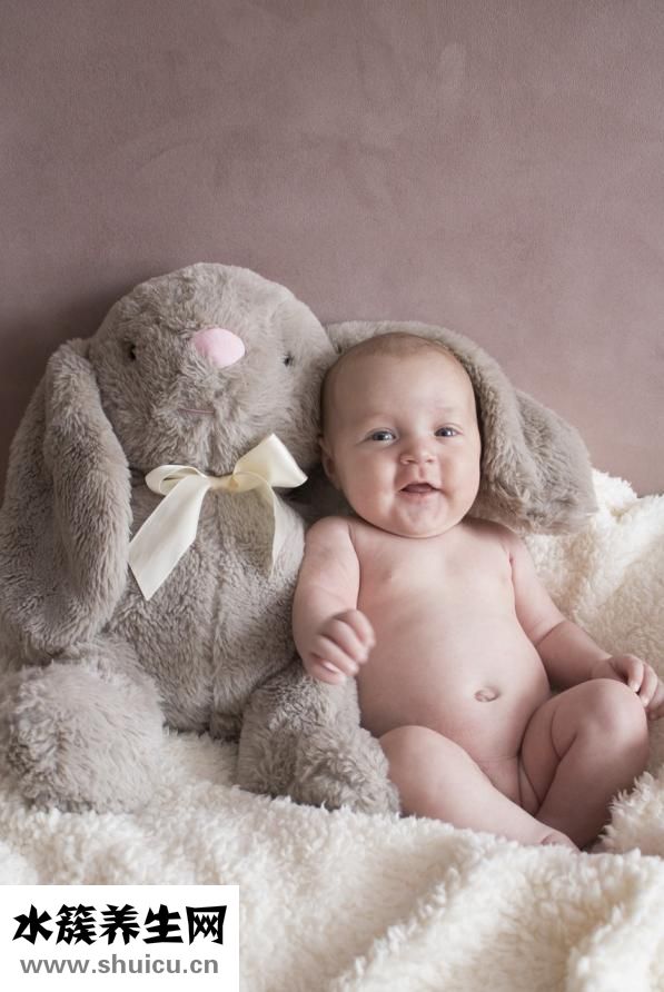 新生兒有鼻屎怎么辦