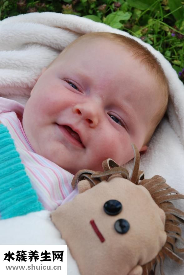 嬰兒側睡正確圖解