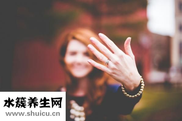 手心出汗怎么回事