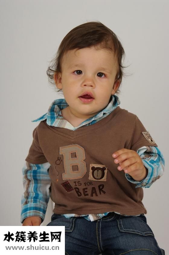 小孩耳朵疼怎么辦