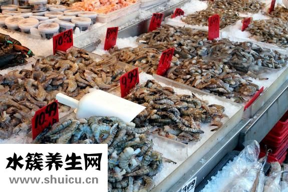 手腫脹是怎么回事