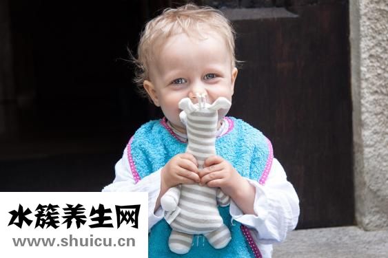 小孩干咳怎么辦