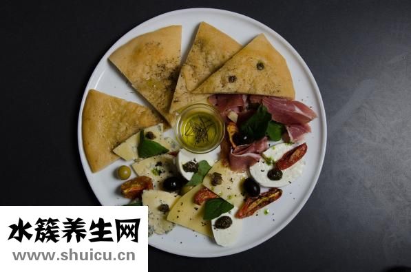 嗓子疼吃什么食物好