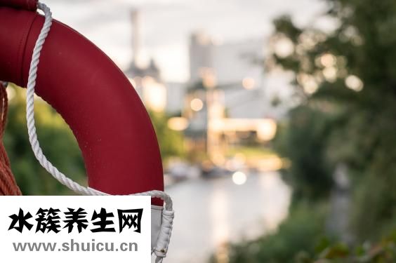 嗓子卡魚刺怎么辦