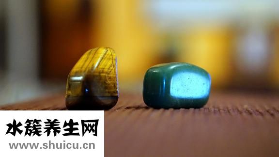 頭發起靜電怎么辦