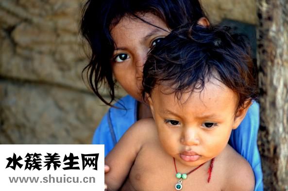 小孩為啥說話晚