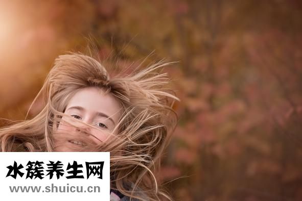 頭發炸毛怎么辦