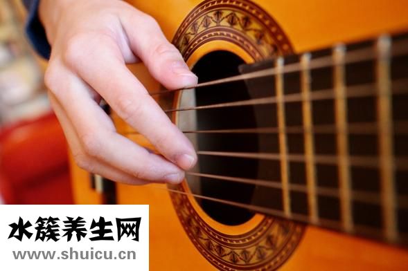 突然單側(cè)耳鳴