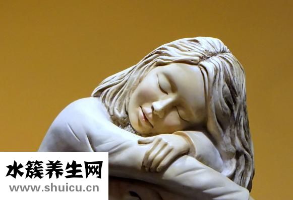 胸前有痣代表什么