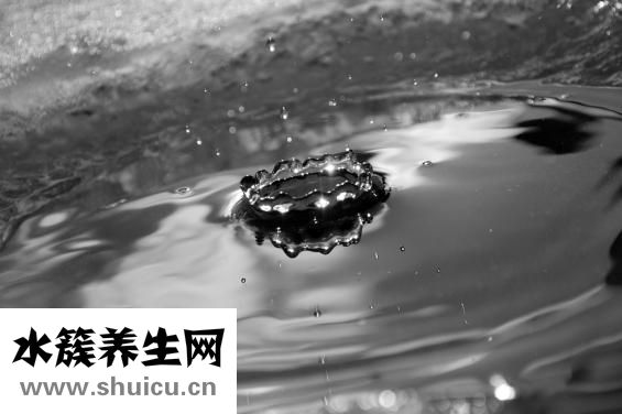 胸前有痣代表什么