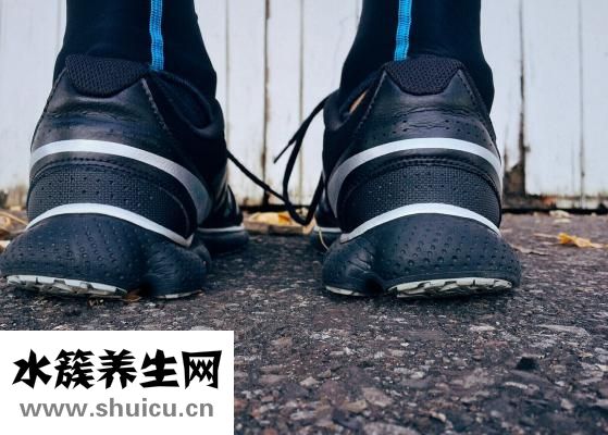 腿筋疼是什么原因