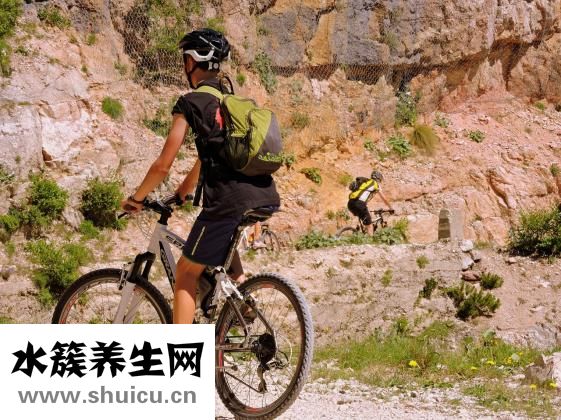 痛風冷敷還是熱敷