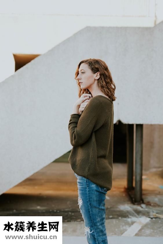 陰道分泌物呈黃色