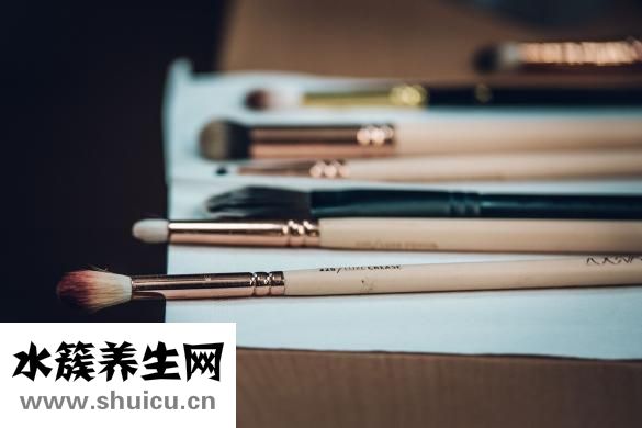 右眼皮跳怎么化解