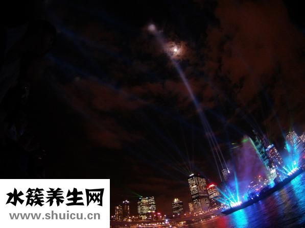 女生唇毛可以刮嗎