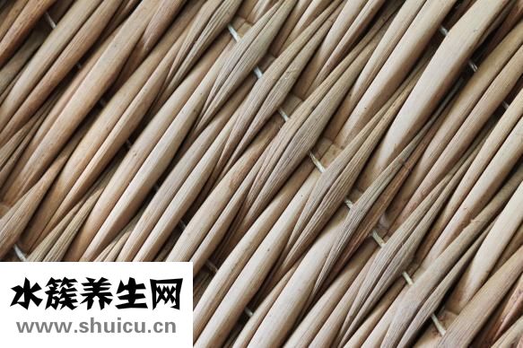 月經顏色深褐色