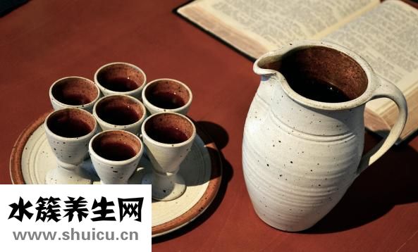 牙根部發黑圖片