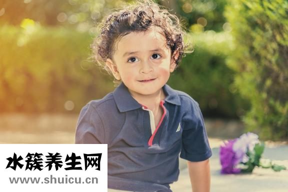 寶寶吐奶怎么辦