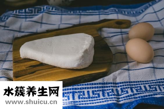 為什么白帶是褐色的